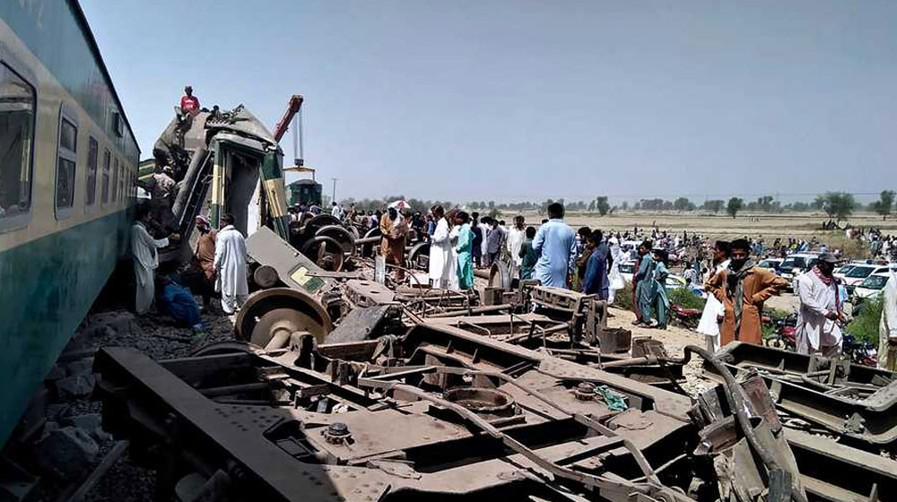 Passenger Trains Suffer a Horrible Accident in Sindh