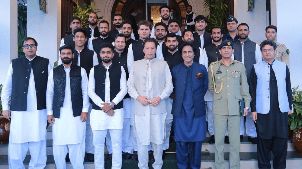 Here’s How Imran Khan Motivated Pakistan’s T20 World Cup Team