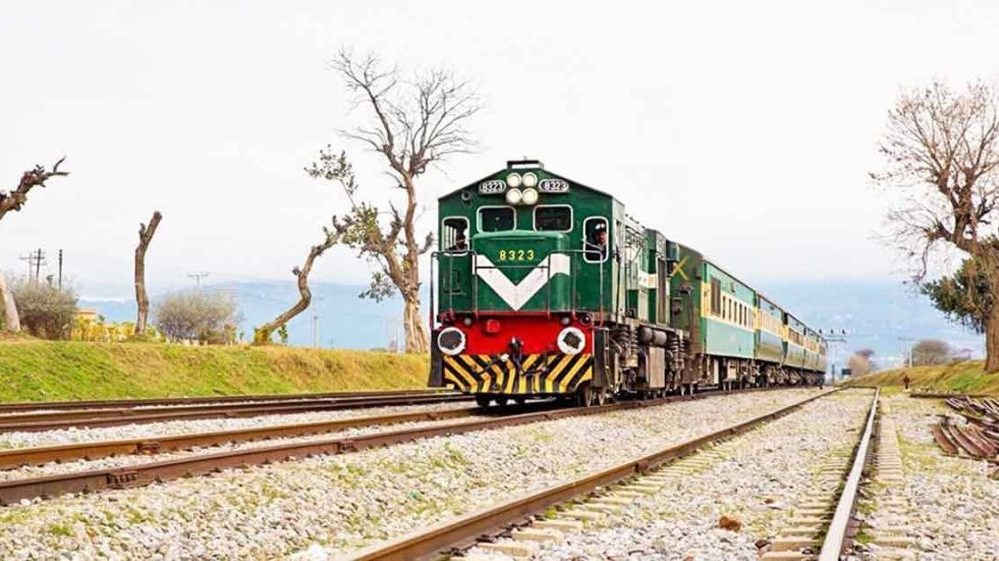 Train Branding to Increase Pakistan Railway’s Profits