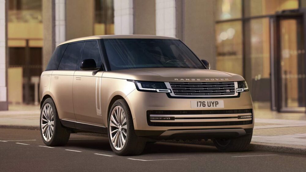 Range Rover 2022 Retains its Classy Style With a Myriad of New Features