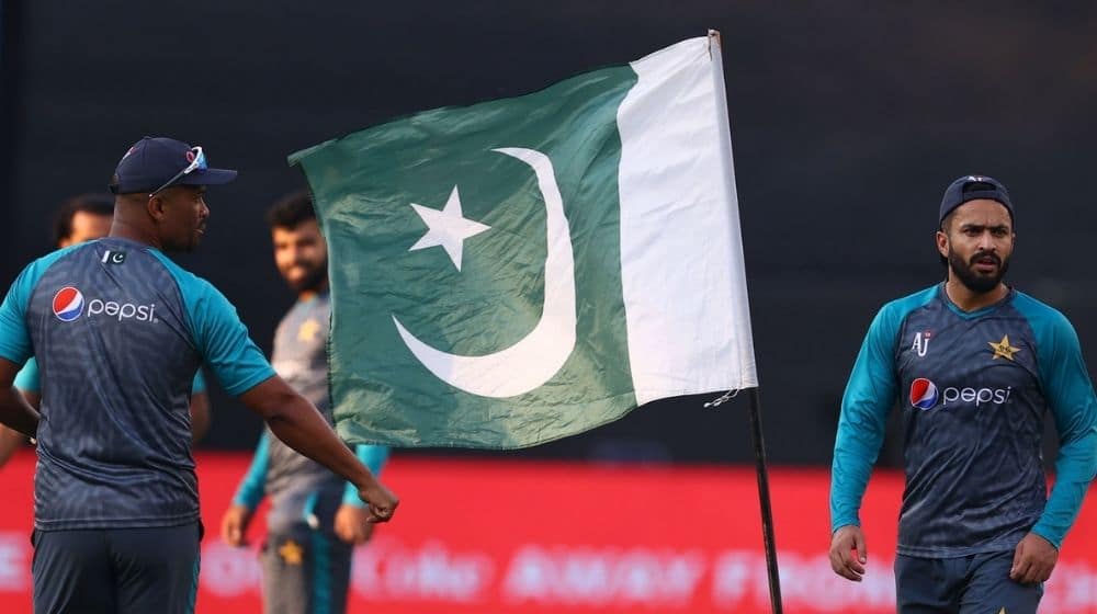 Saqlain Mushtaq Shares the Reason for Planting Pakistan’s Flag for Every Training Session