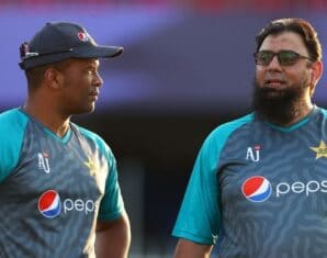 Philander | Urdu tweet | propakistani
