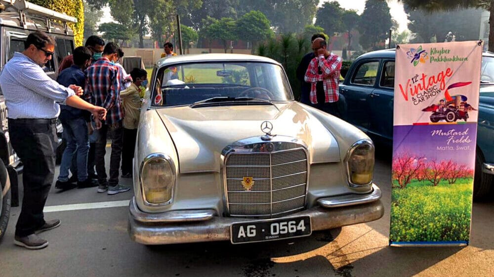 Vintage Cars From Around Pakistan Gather at Peshawar’s Services Club