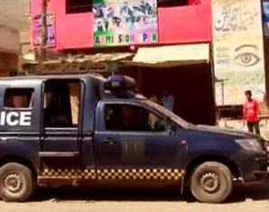 Police van | pseudo PM's secretary | propakistani