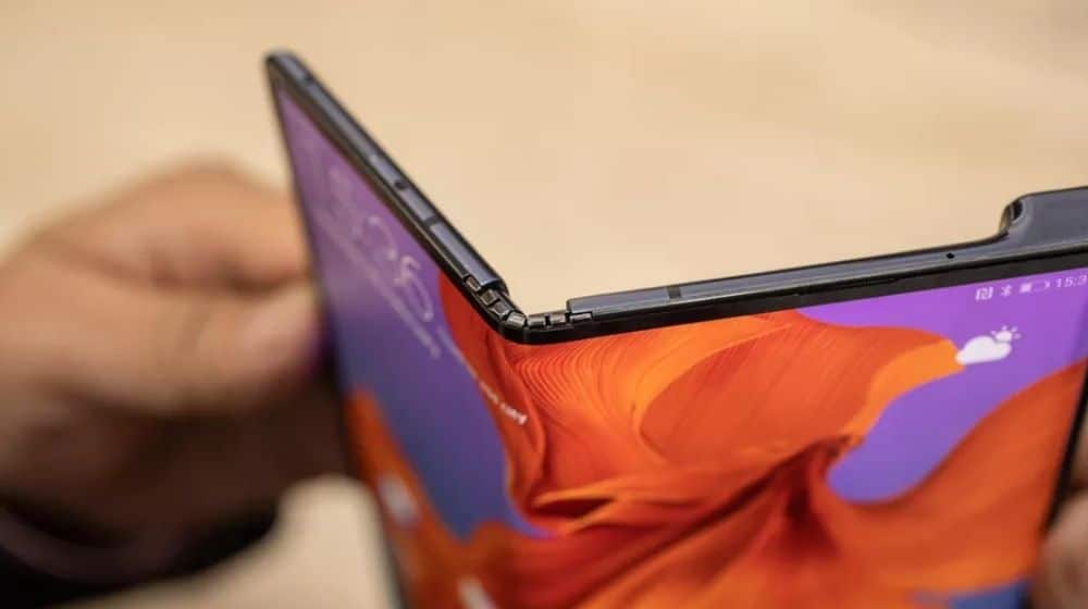 Honor Teases Magic V Foldable Smartphone