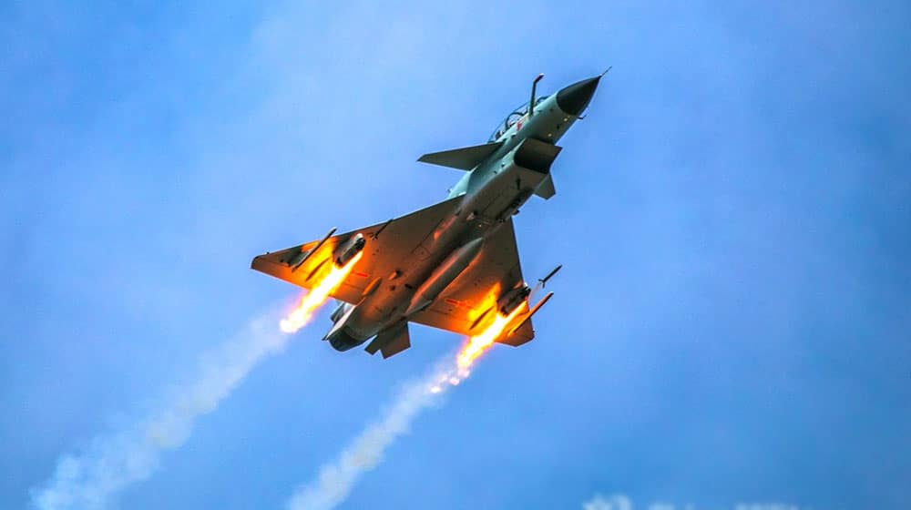 Pakistan Acquires J-10C Fighter Jets to Counter India’s Rafale Acquisition