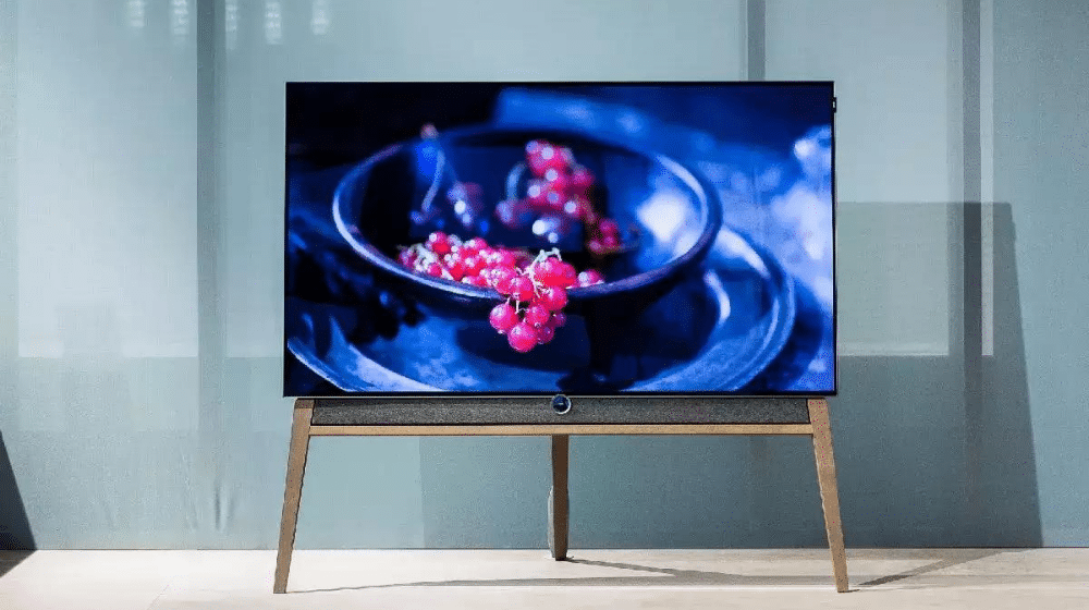 New Lickable TV Lets Users Taste Food They Are Watching on the Screen