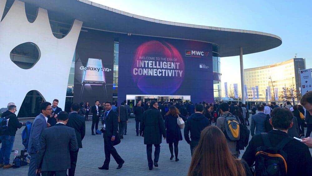 World’s Biggest Mobile Phone Event is Kicking Off Despite Omicron