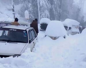 Murree obstruction of roads