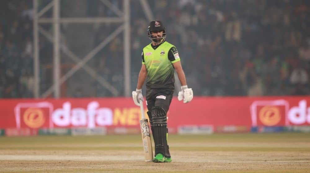 Fakhar Zaman Gives Hilarious Response to His Fans on ‘Virtual’ Selfie