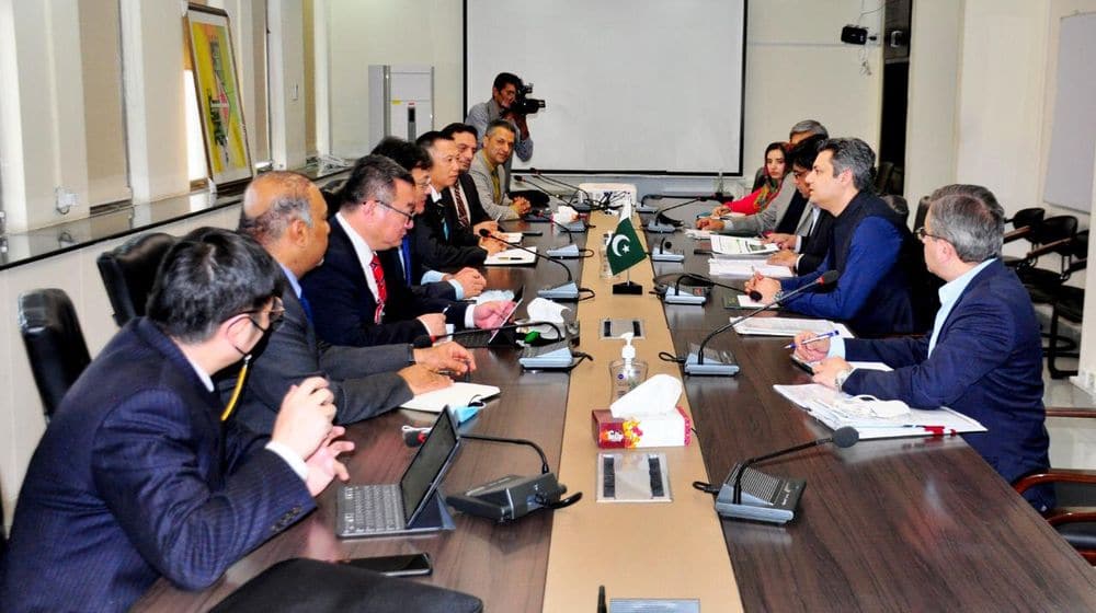 Minister Lauds ADB’s Support in Energy Sector Reforms