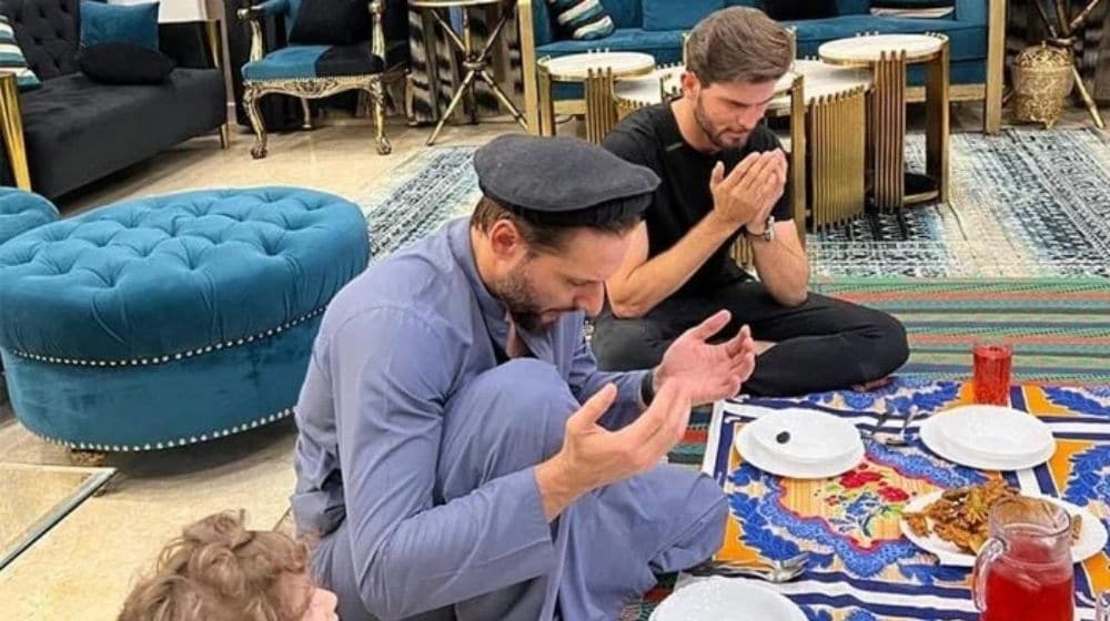 Shahid Afridi Hosts Future Son-in-Law Shaheen for Iftar