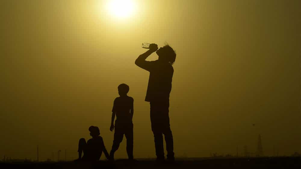 Hot and Humid Weather to Prevail in Most Parts of Pakistan