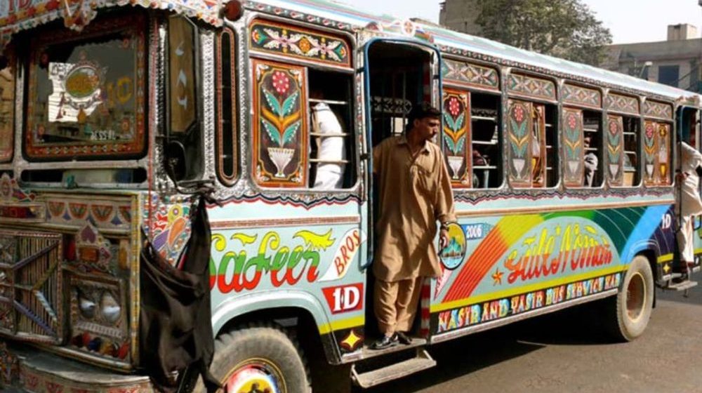 Karachi to Ban Old Public Transport Buses