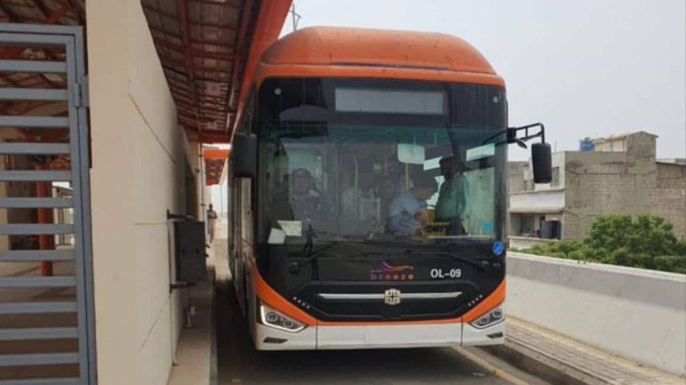 Sindh Begins Trial Runs of Abdul Sattar Edhi BRT Buses