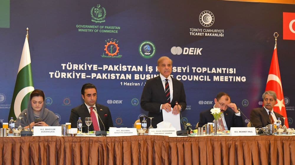 PM Shehbaz Calls for Enhanced Trade Relations Between Pakistan and Turkey
