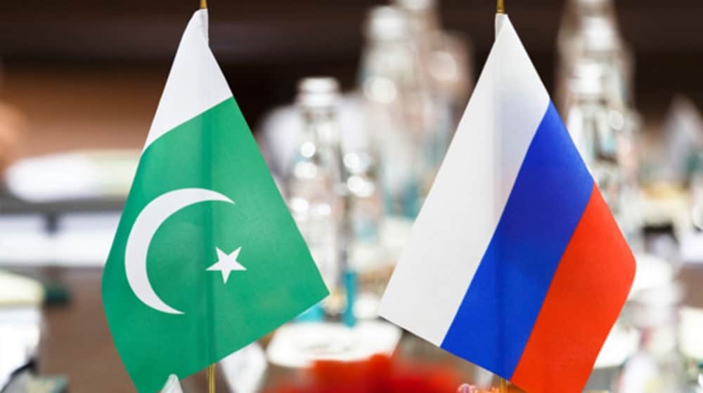Pakistan to Begin Talks With Russia on Importing Cheap Oil and LNG
