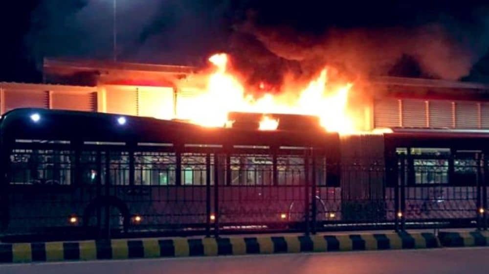 Metro Bus Catches Fire in Rawalpindi