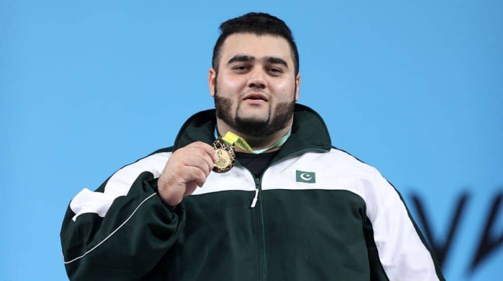 Nooh Dastagir Butt Sets New Records to Win Pakistan’s First Gold Medal at CWG22