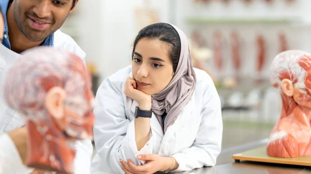 Becoming a Doctor From Isra University Costs a Whopping Rs. 1 Crore