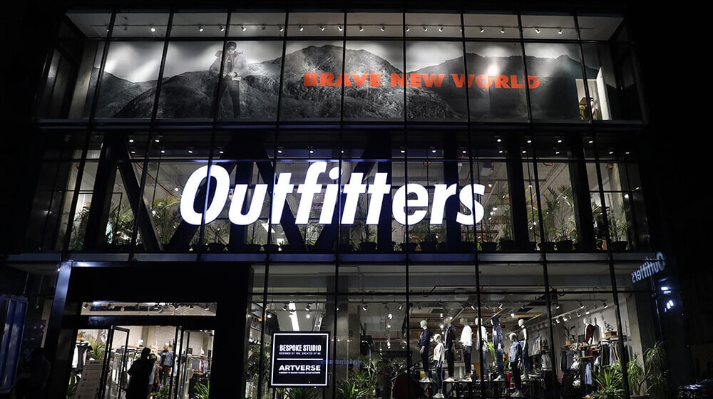 FBR Raids Outfitters Head Office in Lahore