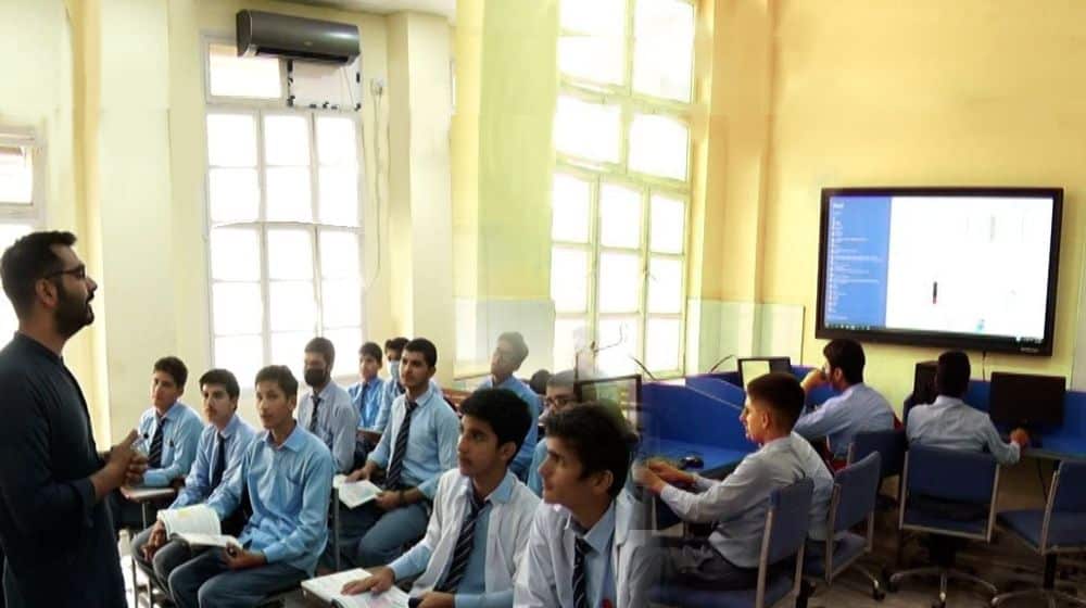 KP Principal Brings Advanced Facilities to Govt School