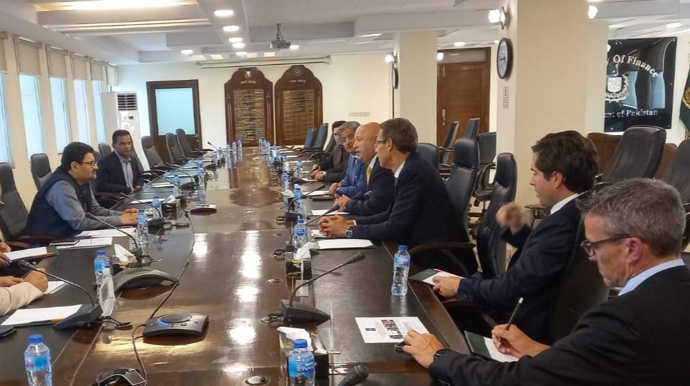 Miftah Assures VEON of Early Resolution of Issues Related to Investment
