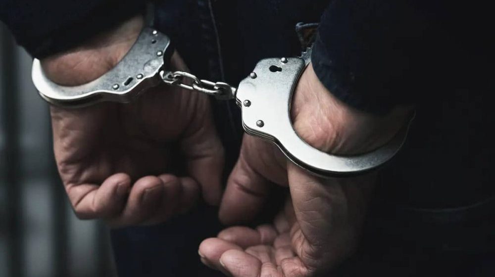 Scammers Posing as Arab Bank Employees Arrested in Islamabad
