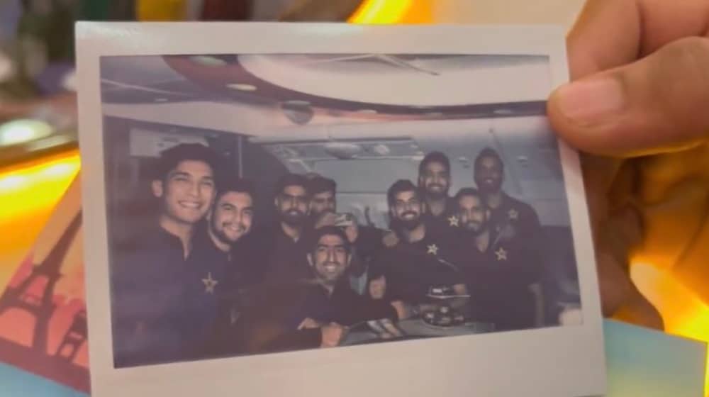 Pakistan Team Celebrates Shadab Khan’s Birthday on Flight to New Zealand [Video]