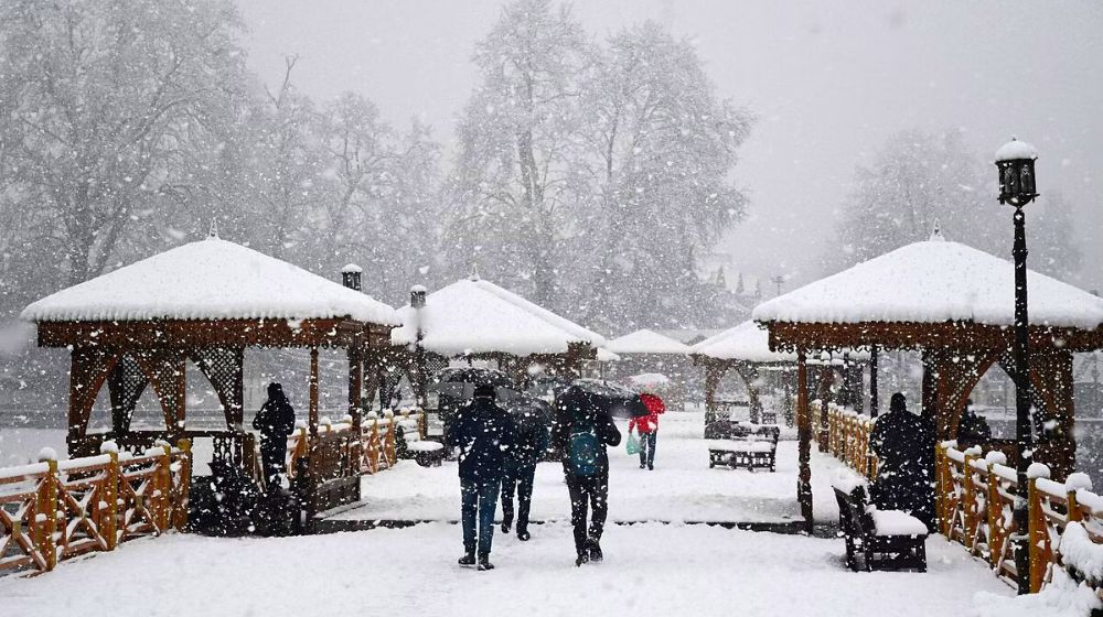 First Snowfall Of Season Turns Kashmir Into A Winter Wonderland [Video]