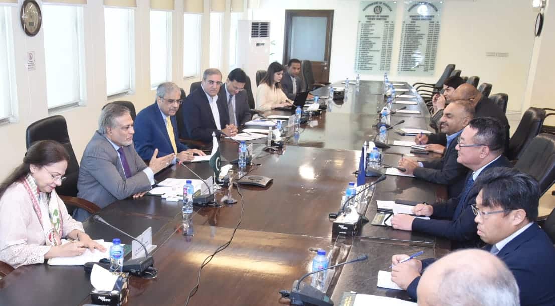 ADB to Provide Pakistan Up to $2.5 Billion as Flood Relief Support