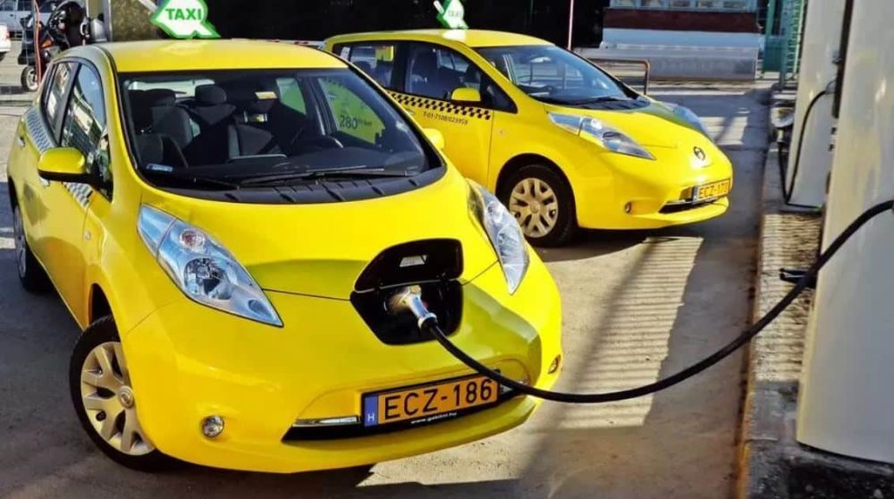 Karachi is Getting Electric Taxi Service to Take on Expensive Ride-Hailing Services