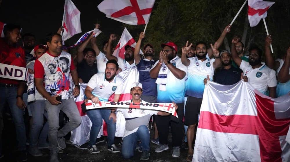 Qatar Hires Expats to Pretend as Football Fans for FIFA World Cup [Videos]