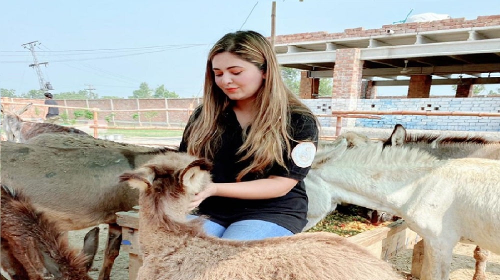 Renowned Animal Rescuer Zufishan Anushay Highlights Importance of Animal Welfare at Beaconhouse School of Tomorrow Event
