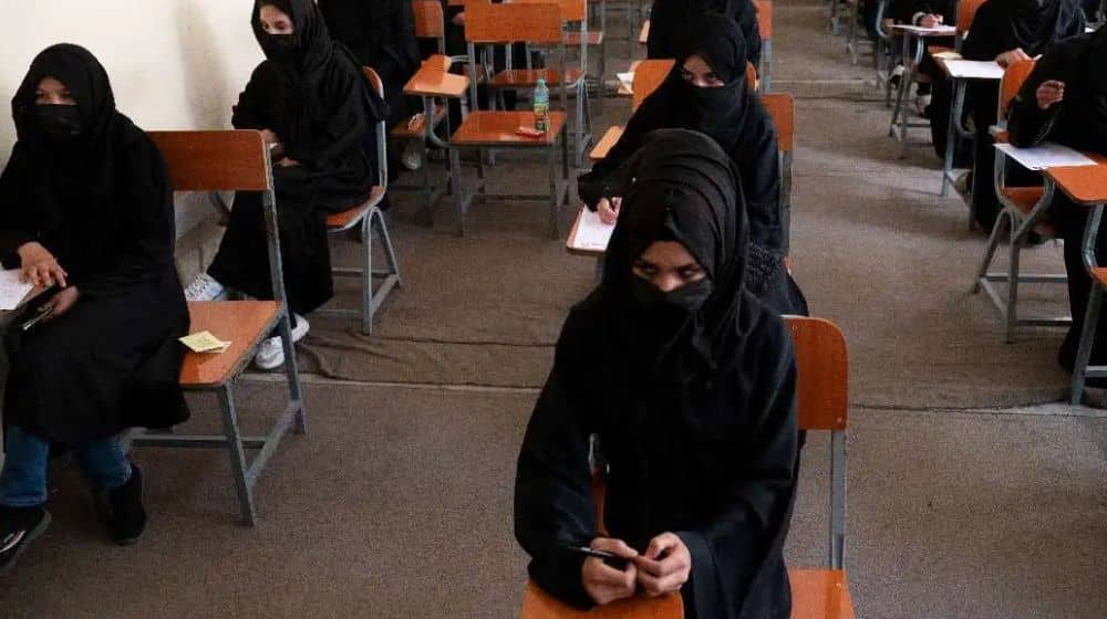 Pakistani Students Forced to Return After Ban on Girls’ Education in Afghanistan [Videos]