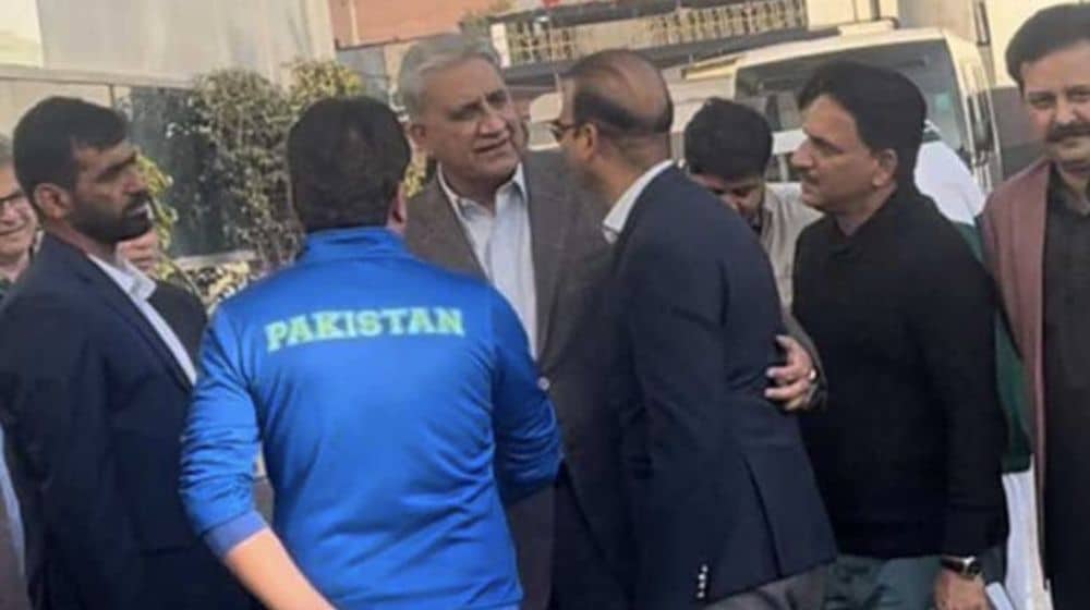 Ex-COAS Qamar Javed Bajwa Watches Test Cricket in Rawalpindi