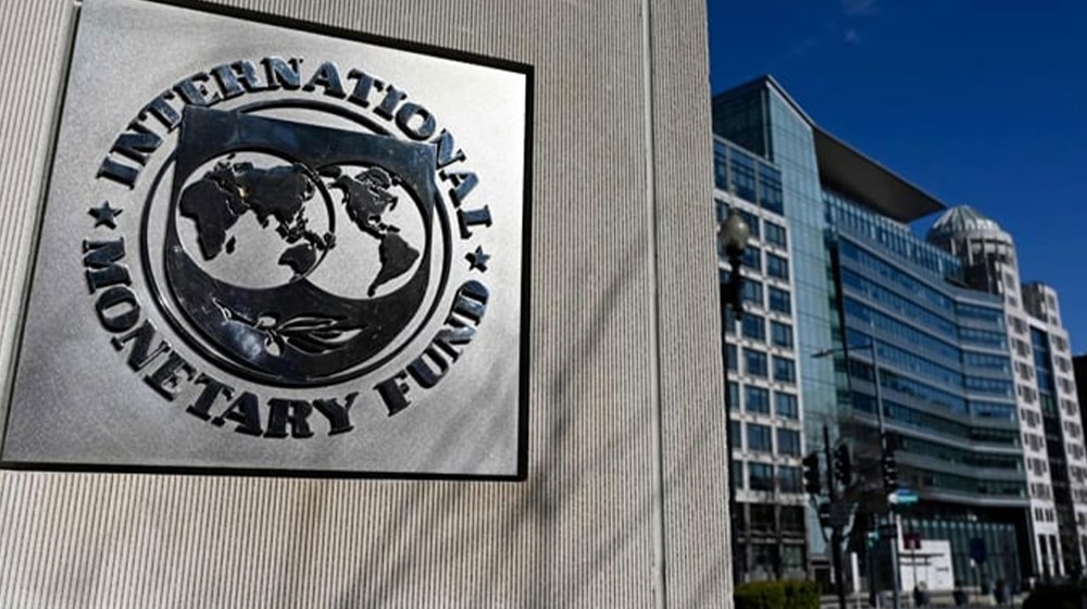 IMF Wants Pakistan to Further Increase Interest Rates to Fight Inflation