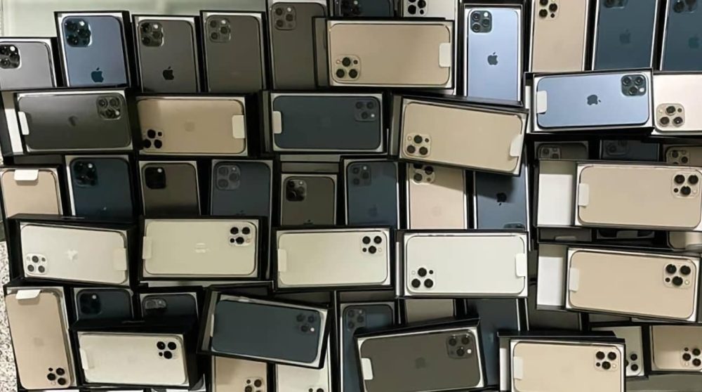 Customs Seizes Over 1,000 Smuggled Mobiles at Lahore Airport