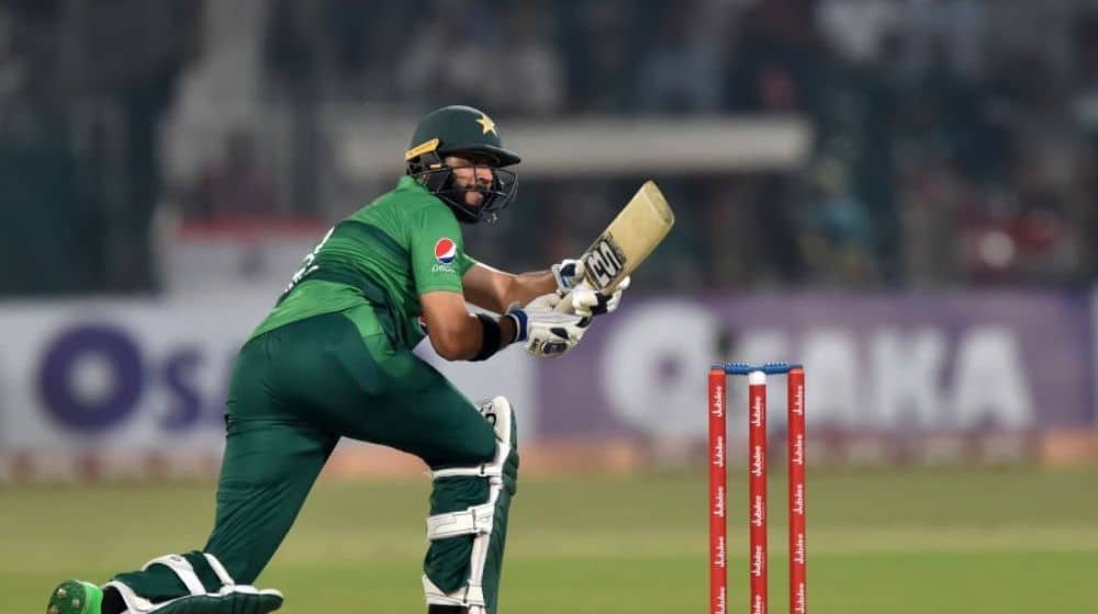 Imad Wasim Joins Babar Azam in Unique Batting Record