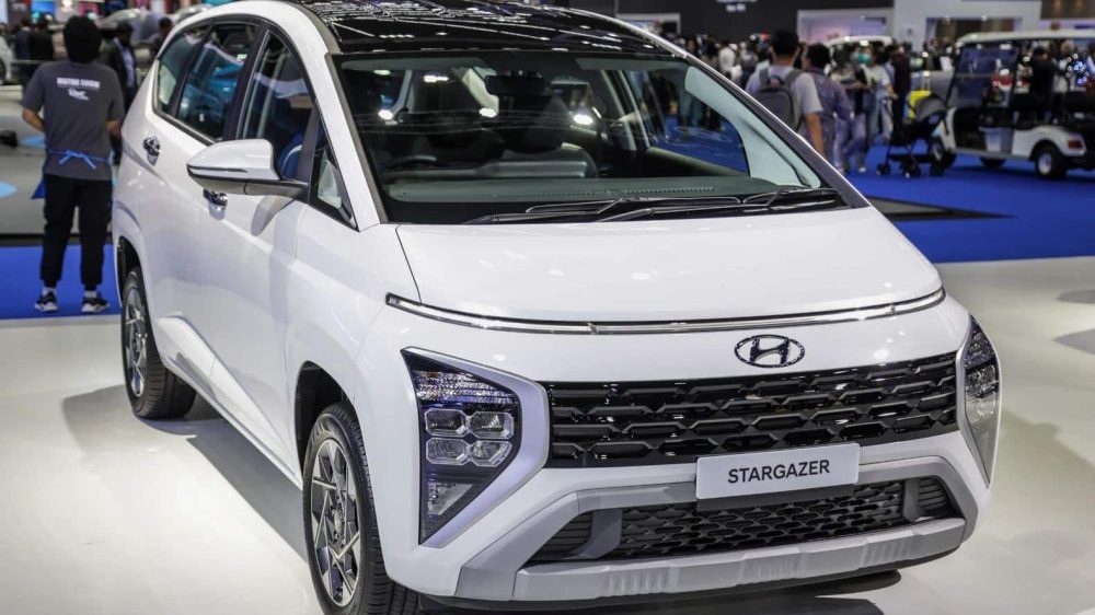 Hyundai Reveals Futuristic Suzuki APV Rival