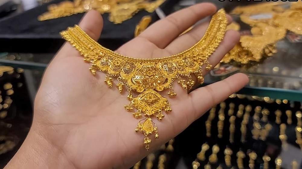 Price of Gold in Pakistan Falls by Rs. 650 Per Tola