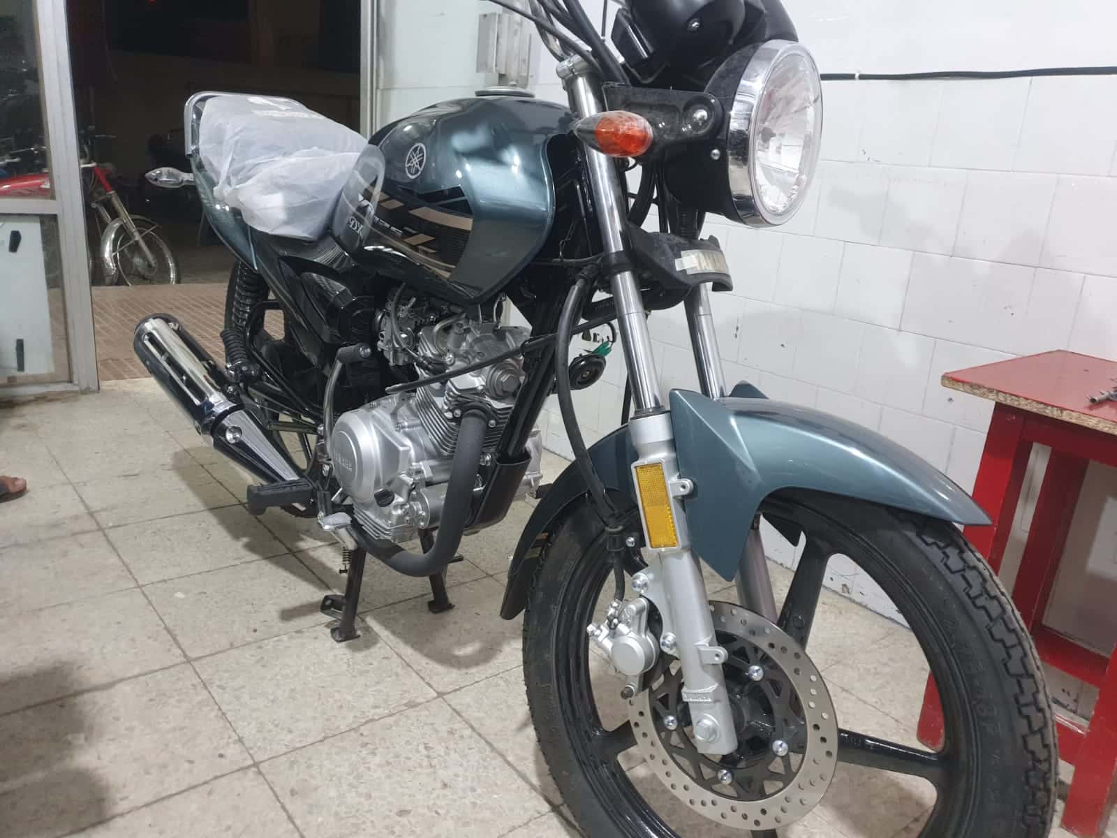 yb 125z