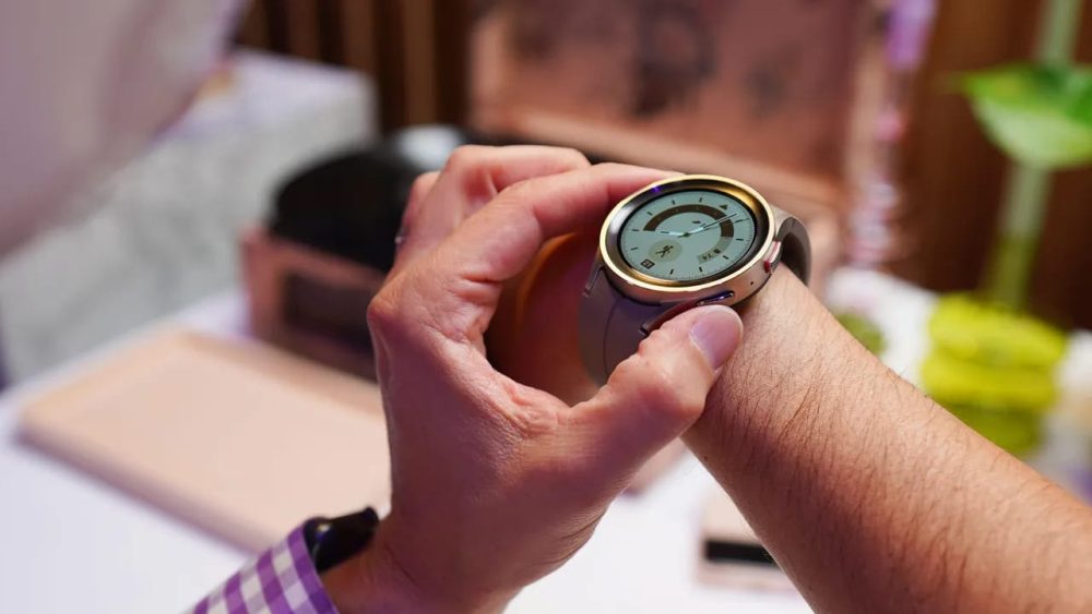 Samsung’s Galaxy Watch is Also Getting a Cheaper Model