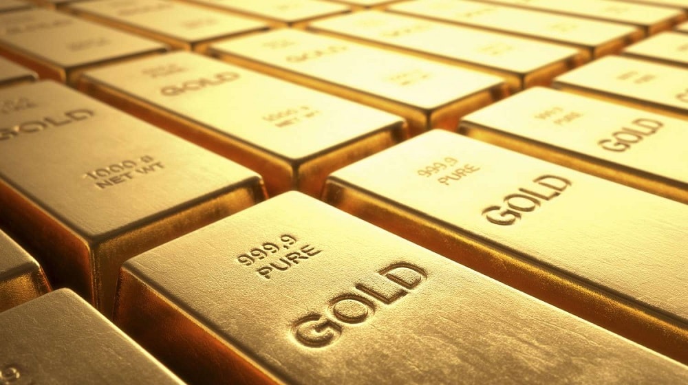 Price of Gold Falls to Rs. 233,000 Per Tola After Slight Decline