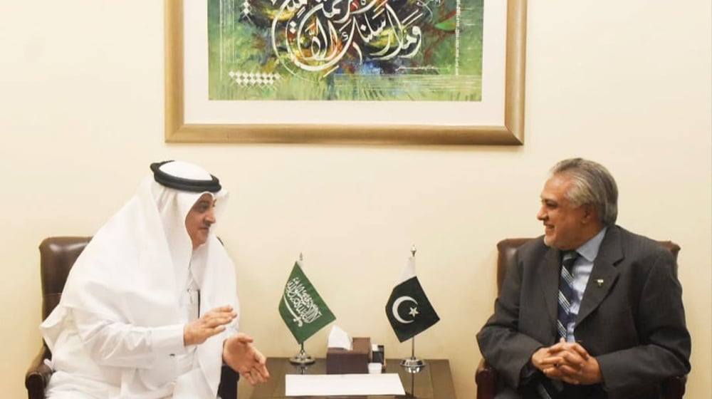Saudi Envoy Expresses Desire to Strengthen Economic Ties With Pakistan