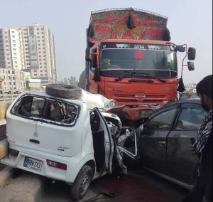 Gruesome Accident on GT Road Rawalpindi Causes Multiple Deaths and ...