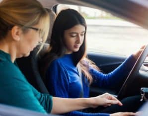 top driving licenses in sharjah, best driving classes for females sharjah