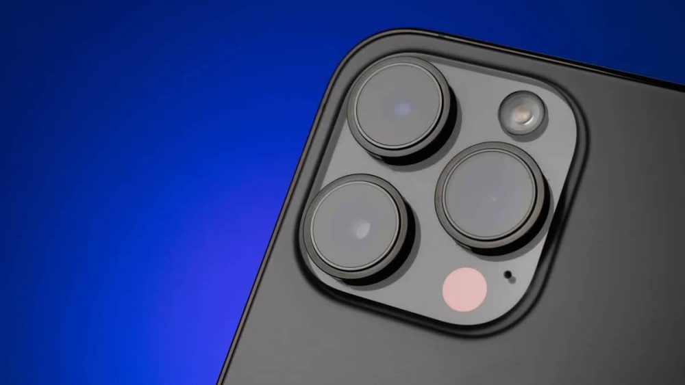 The Cheaper iPhone 15s Are Getting Better Camera Sensors This Time