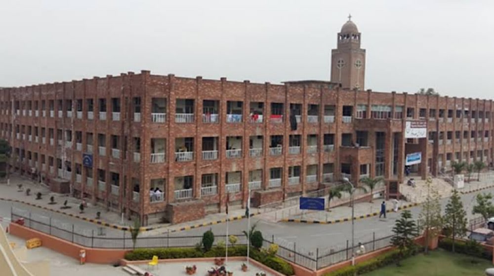 Rawalpindi’s Largest Hospital is No Longer Admitting New Patients