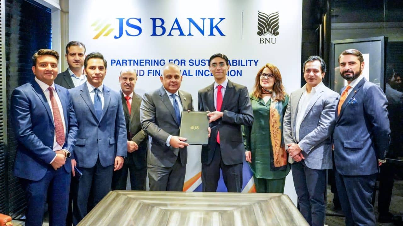 JS Bank and Beaconhouse National University Sign MoU for Chair on Sustainability and Fintech